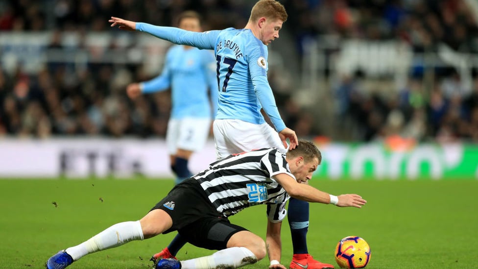 BATTLING BELGIAN : KDB shrugs off a challenge to retain possession