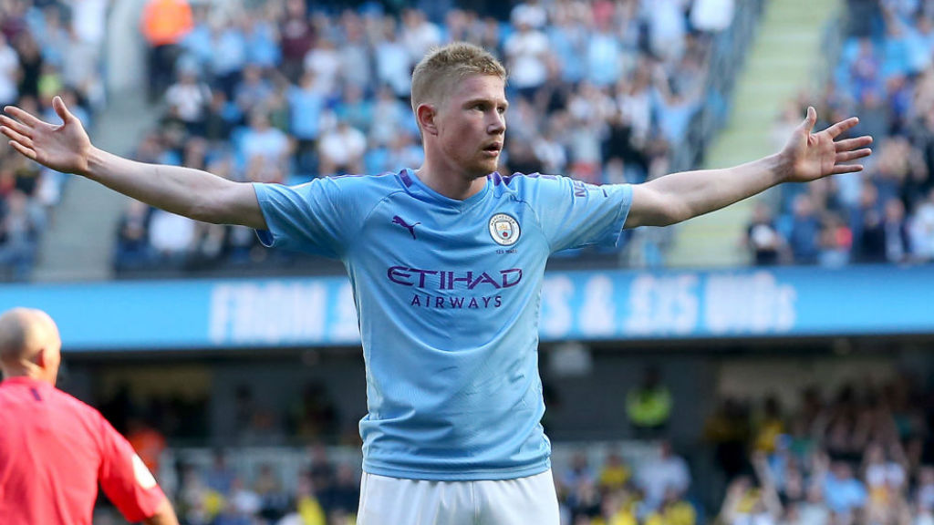 GR-EIGHT!!! KDB takes the plaudits after his stunner