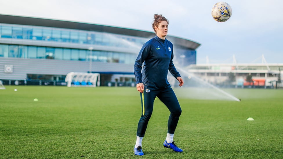 CONTROL : Jen Beattie keeps her eyes on the ball