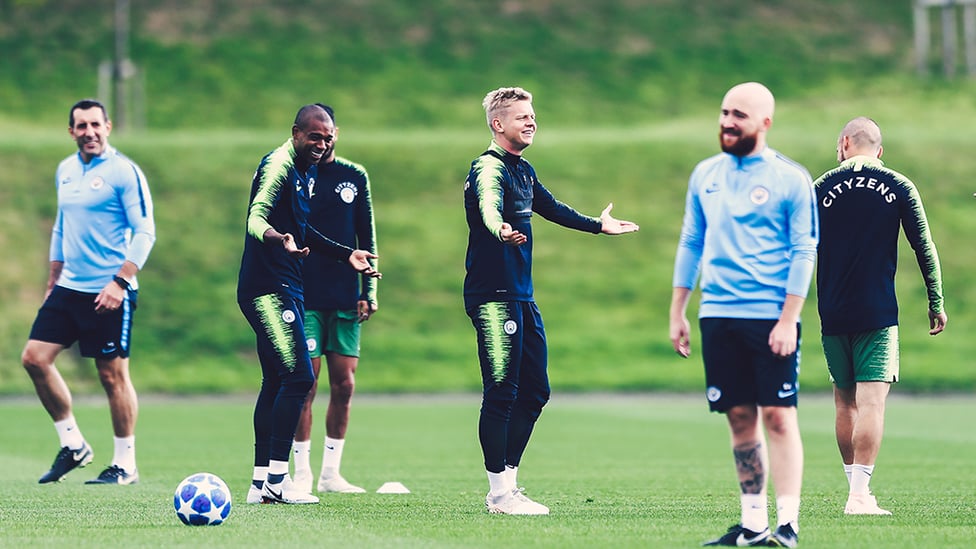 DOUBLE TROUBLE : Wondering what's happening between Fernandinho and Zinchenko!?