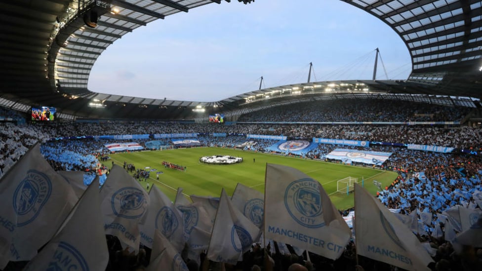 WHAT A PICTURE : The Etihad looked stunning prior to kick-off