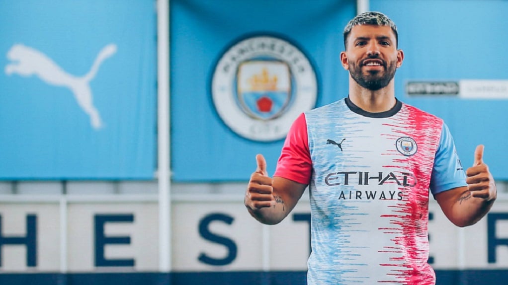 Gallery: Aguero models new fan-designed PUMA kit!