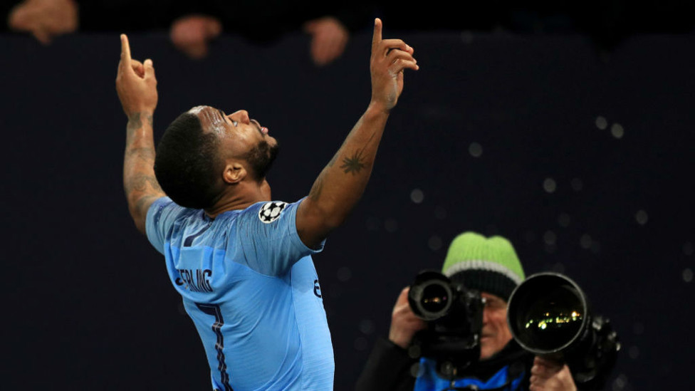 RAHEEM. Sterling celebra el gol de la victoria.