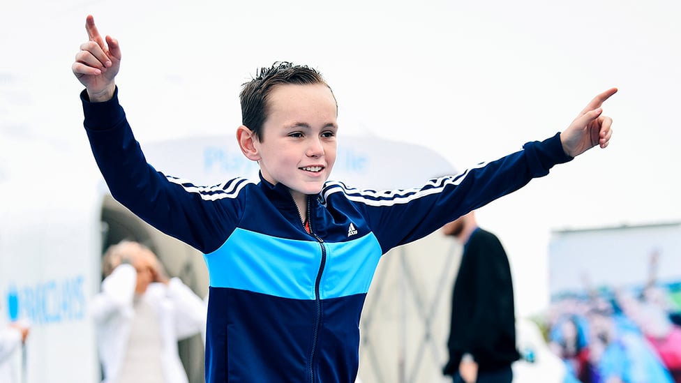 BLUE BOY : Hands up if you love City!