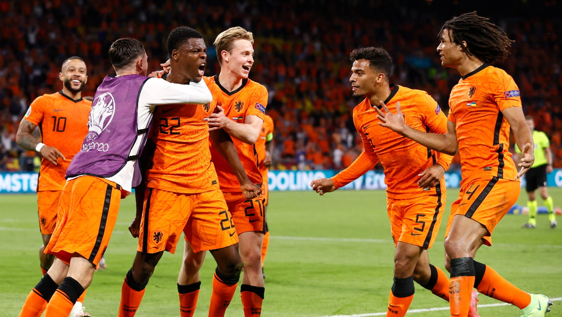 Ake assist key as Netherlands edge five-goal thriller