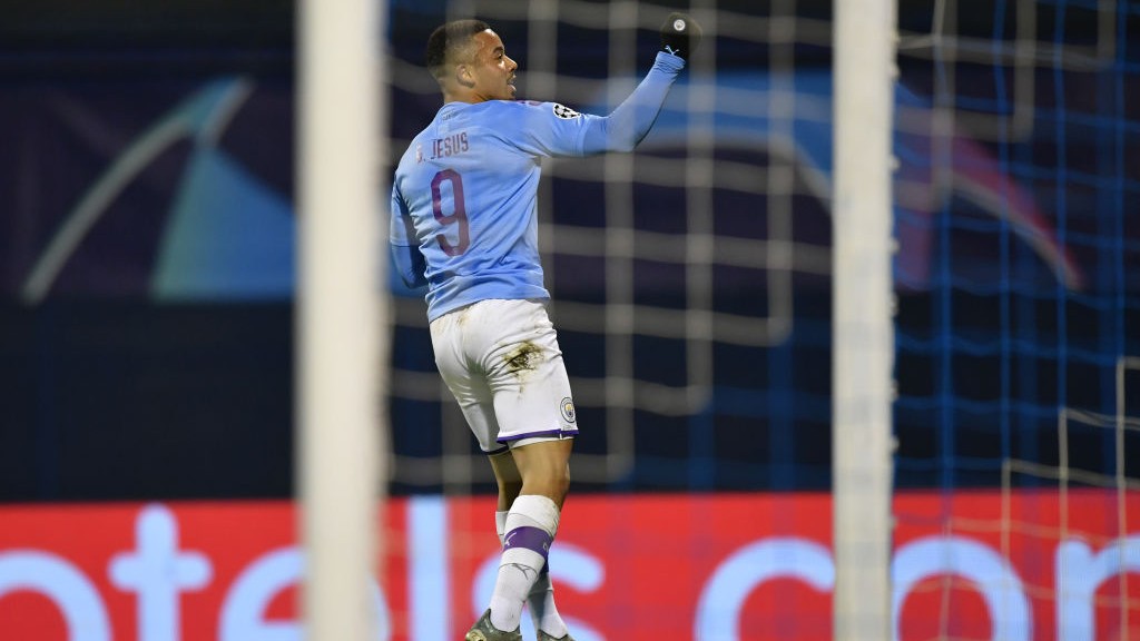 FIST BUMP : Celebrating his leveller!