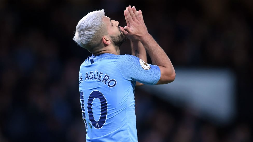 FRUSTRATION : Sergio Aguero goes close.