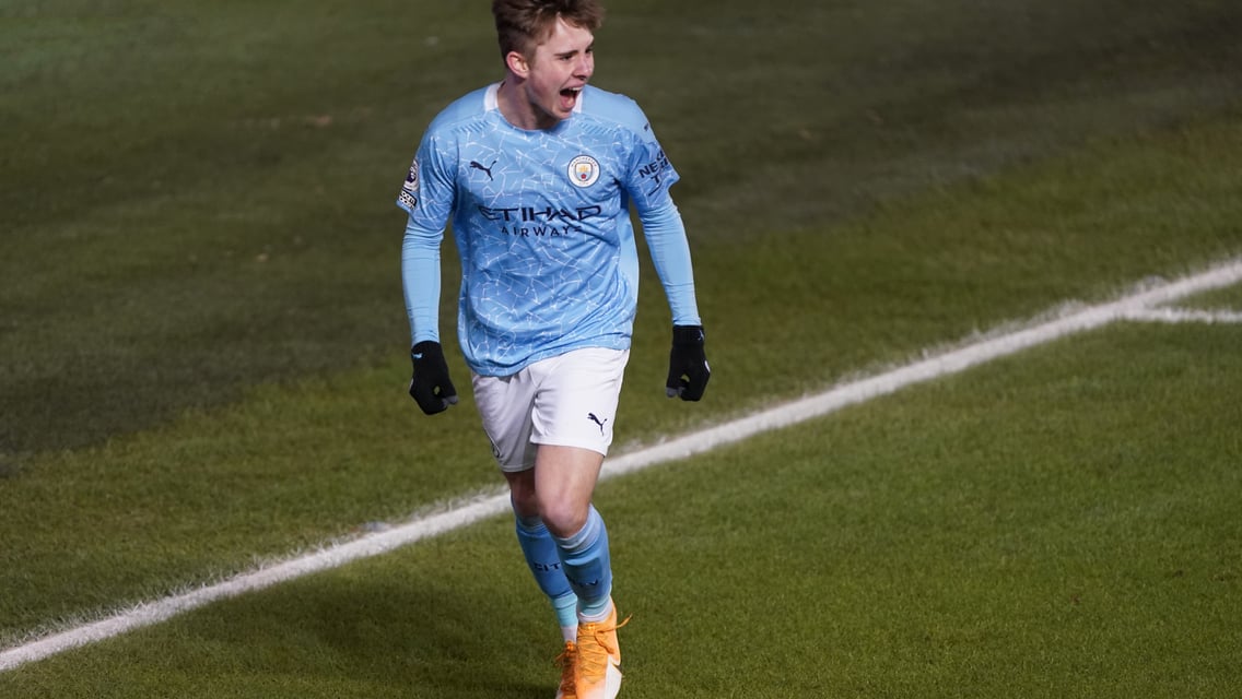 EDS see off Everton to top PL2