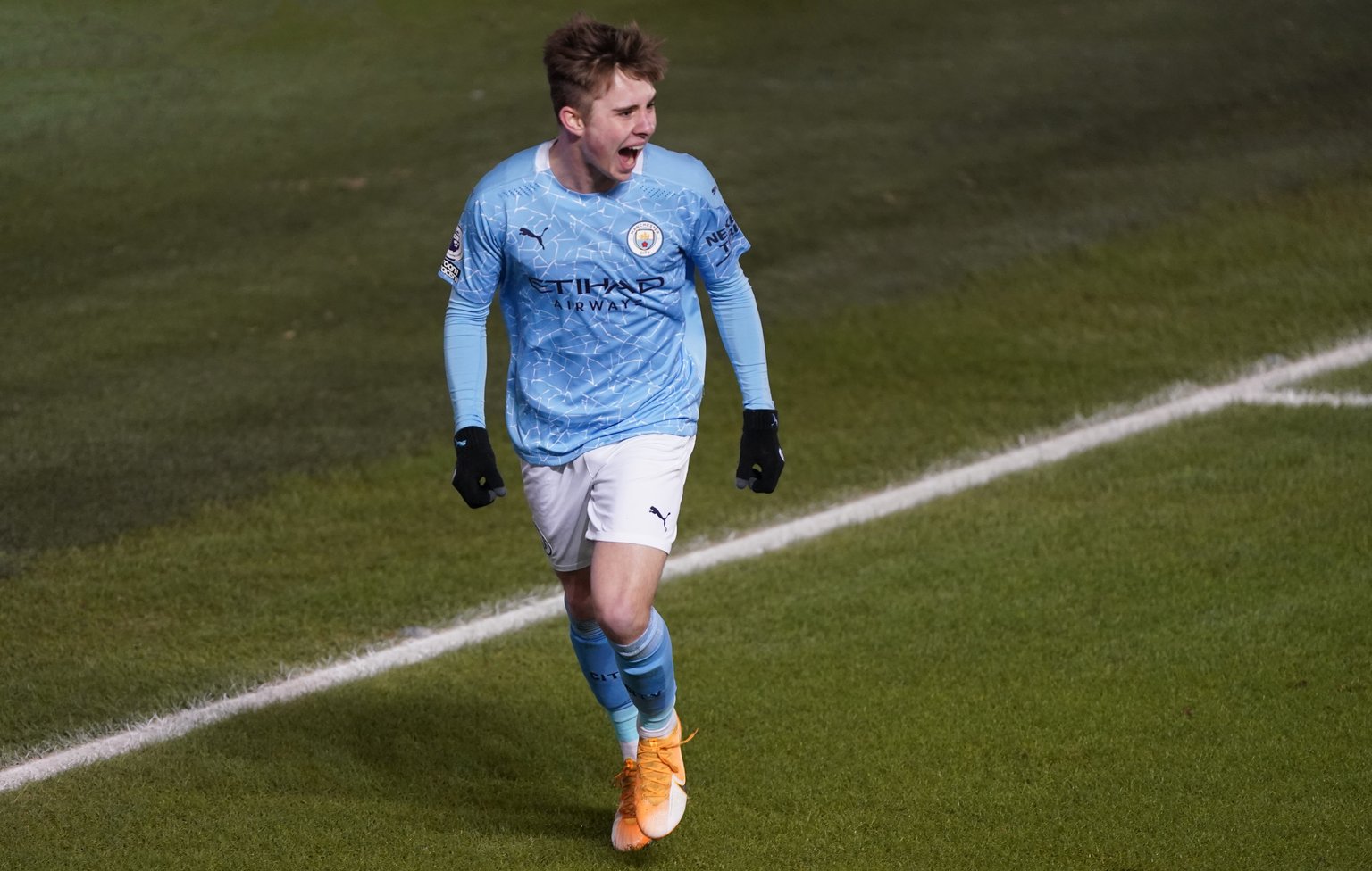 EDS see off Everton to top PL2