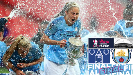 CHAMPAGNE SUPERNOVA: Steph Houghton wasn't ready for that!