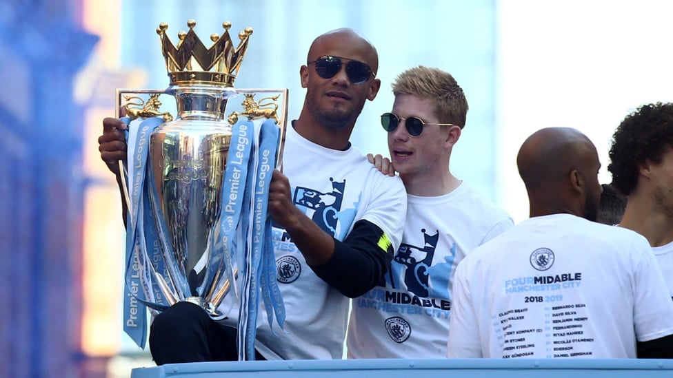 BELGIAN BLUES : Vincent Kompany and Kevin De Bruyne, looking cool!