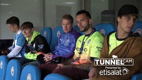 Tunnel Cam: FaZe Clan & De Bruyne watch the match