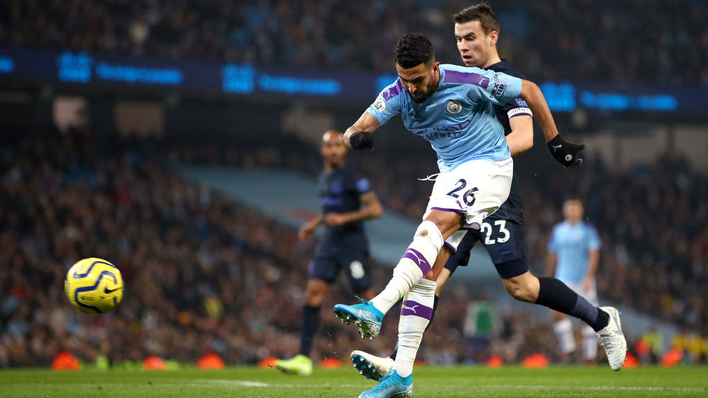 ONWARD : Mahrez unleashes a powerful shot as City push for the opener_