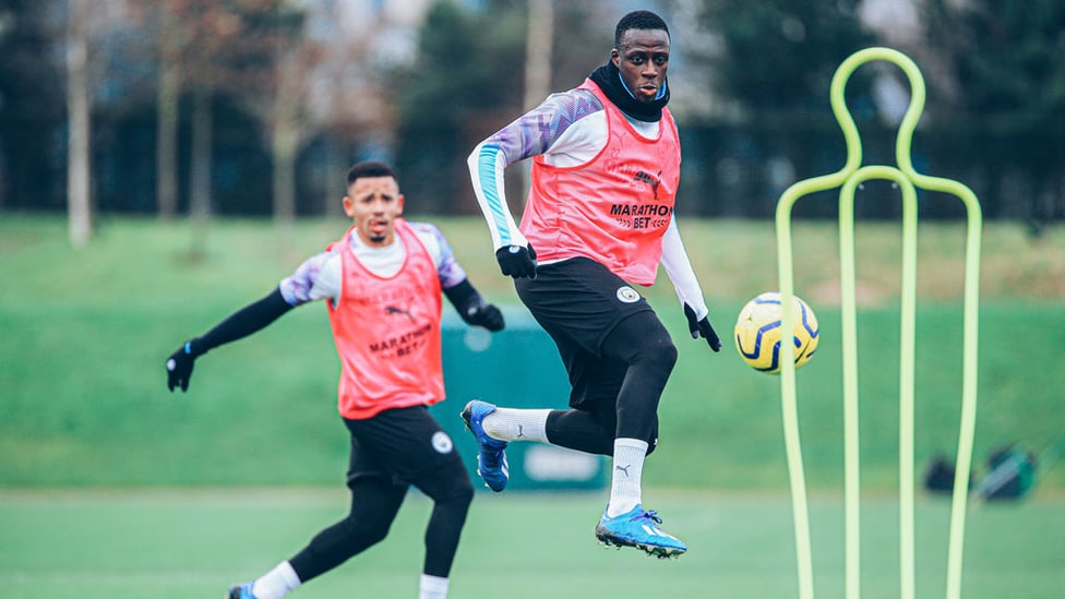 MEND IT LIKE BENJY : Ben Mendy leaps to meet the ball