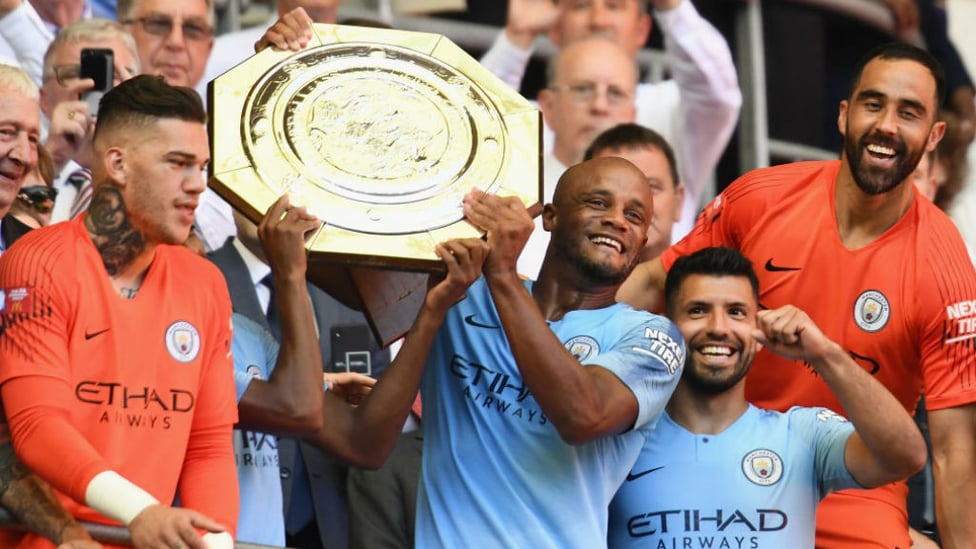 FORCE SHIELD : Vinny and City celebrate 2018 Community Shield success after our 2-0 success over Chelsea