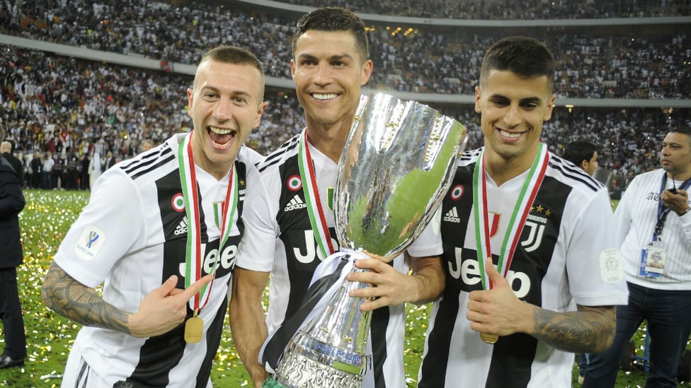 SILVERWARE : Lifting the 2018 Supercoppa Italiana