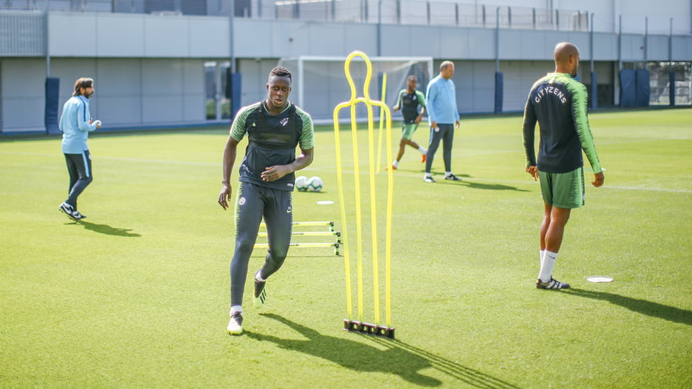 SHADOWPLAY : Benjamin Mendy goes through his paces