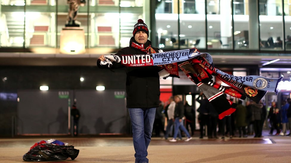 YES... they really do sell United and City friendship scarves...