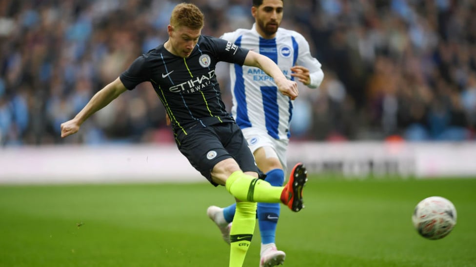 CROSS PURPOSES : Kevin De Bruyne sets up City's opener with a stunning crossfield ball