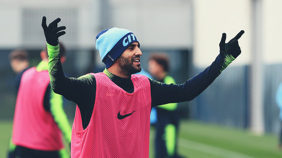 BACK : Riyad Mahrez.