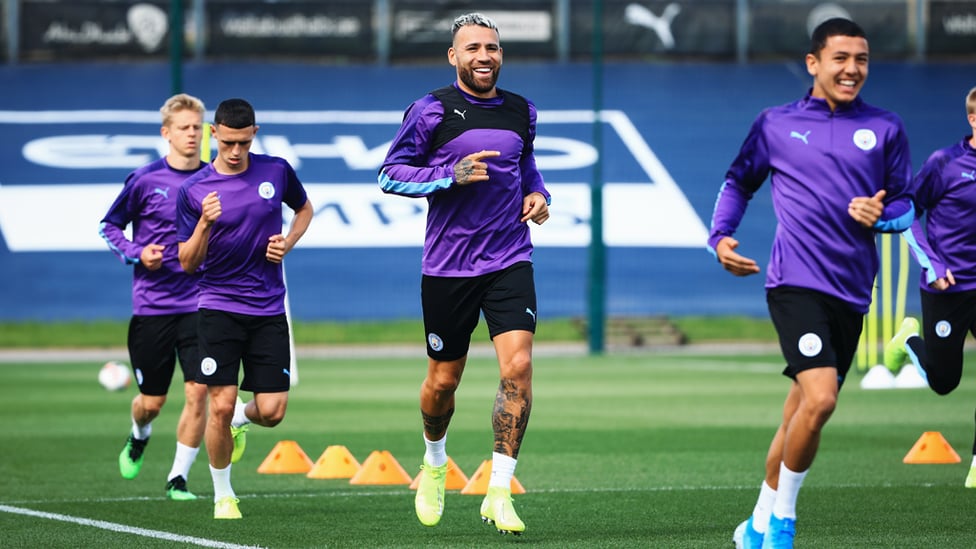 GENERALLY HAPPY : A happy Nicolas Otamendi