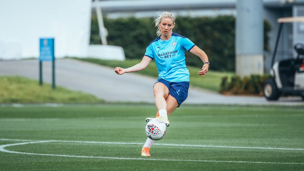 SETTING UP : Gemma Bonner plays out from the back.