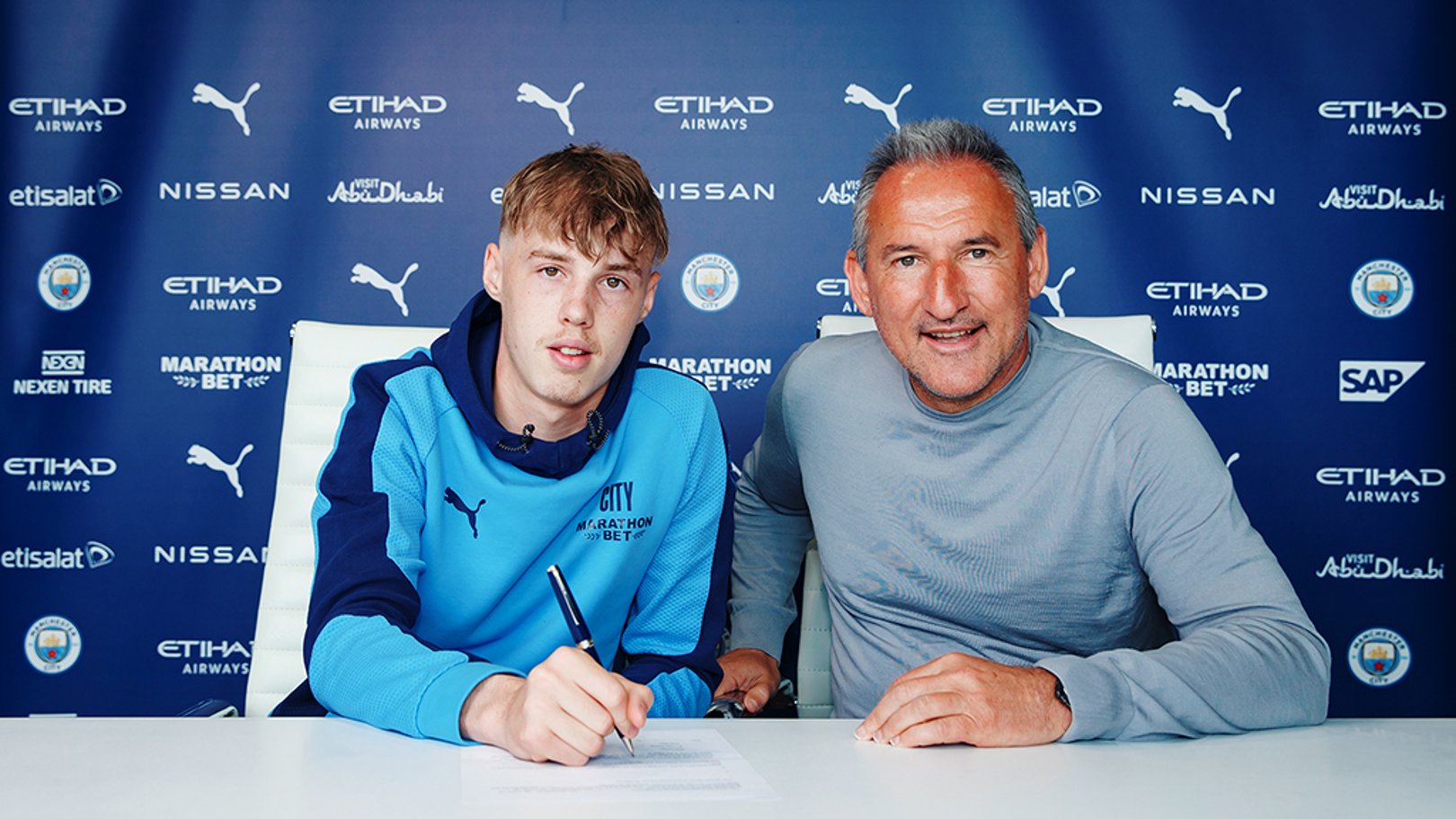 Palmer signs new City deal