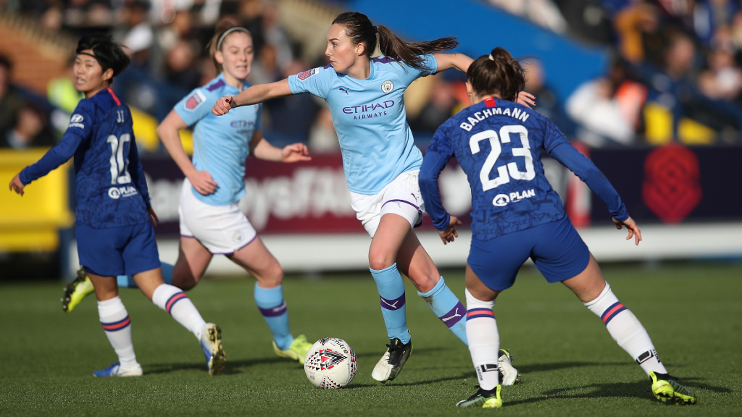 WONDERWEIR: Caroline Weir looked to pull the strings in midfield