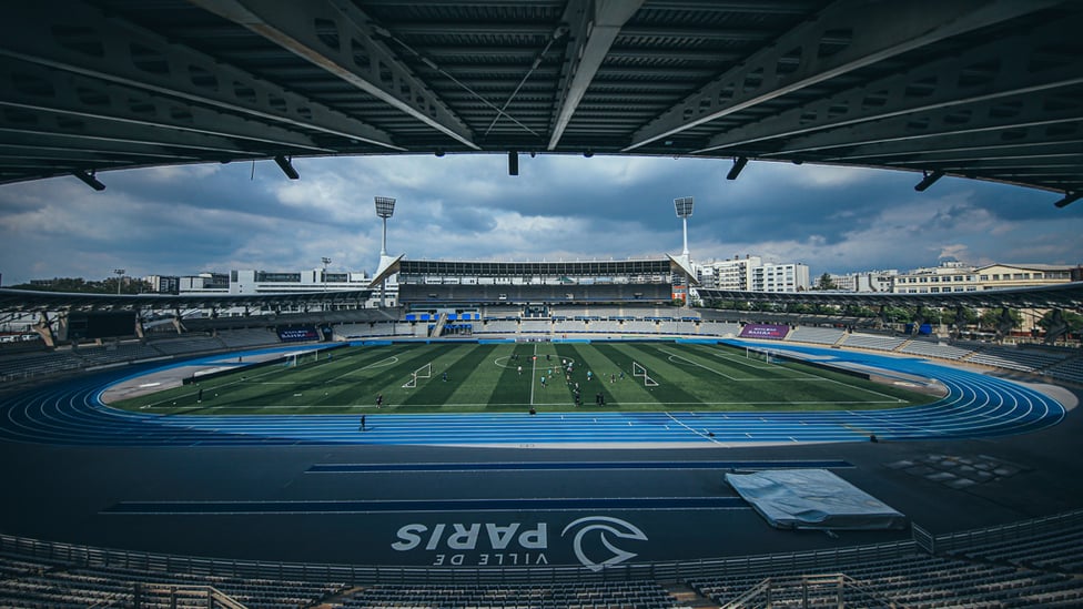 THE MORNING AFTER : City get back to work with a training session in Paris.