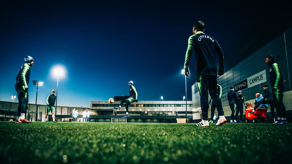 UNDER THE LIGHTS : Training by moonlight!