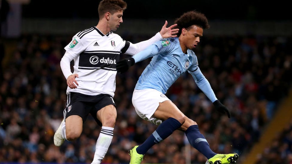 1v1 : Leroy Sane goes head-to-head with Luciano Vietto.