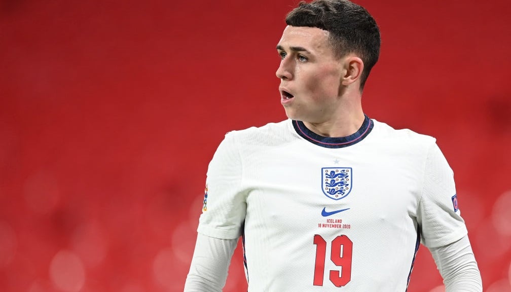 Foden scores twice as England thrash Iceland