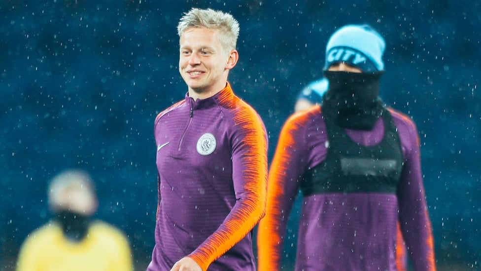 HOME, SWEET HOME : Oleks Zinchenko - clearly happy to be back on home soil!