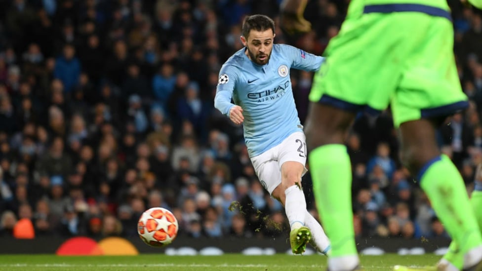 COMPOSURE : What a finish by Bernardo Silva!