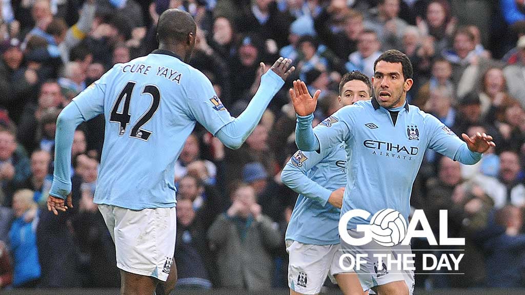 Goal of the Day: Yaya Toure v United 2012