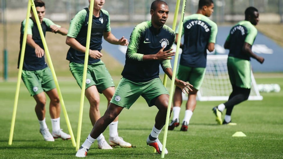 BRAZILIAN BLEND : Fernandinho is a study in concentration