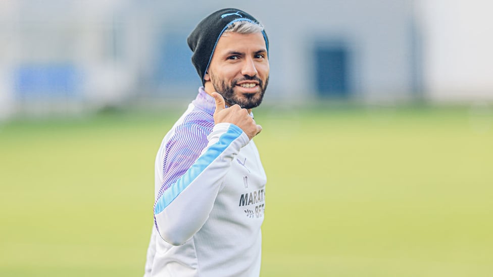 PROLIFIC : Aguero pointing at players that have scored more Premier League goals than him this decade...