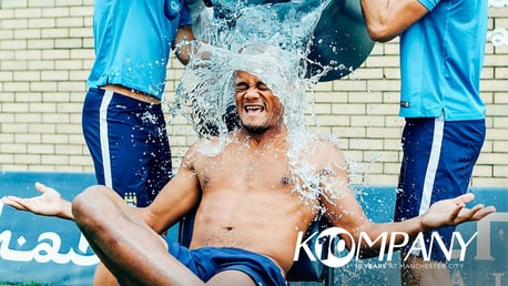 ICE BUCKET CHALLENGE: Splash!