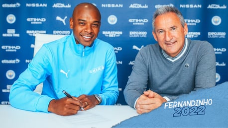 Fernandinho firma un nuevo contrato
