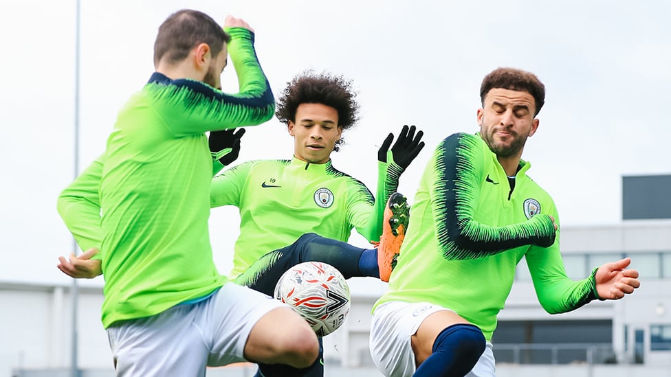 A GOOD OLD KNEES UP : Bernardo, Leroy and Kyle