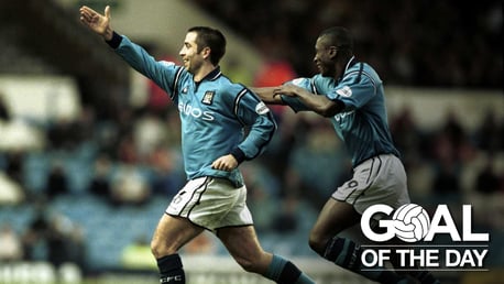 Goal of the Day: Kevin Horlock v Bradford 2001