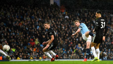 ROCKET: What a goal from Kevin De Bruyne!