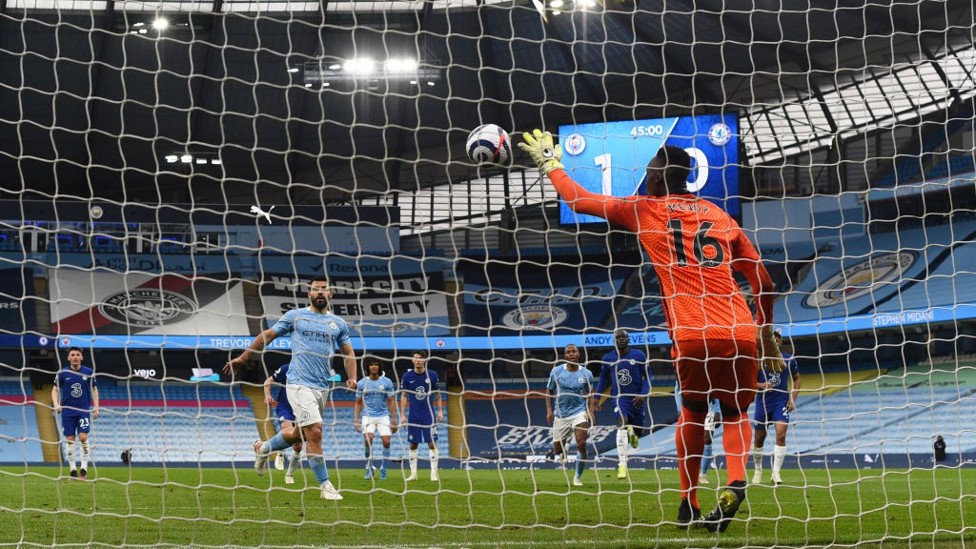 LÁSTIMA. : Sergio Agüero sigue a un gol del récord de Wayne Rooney.