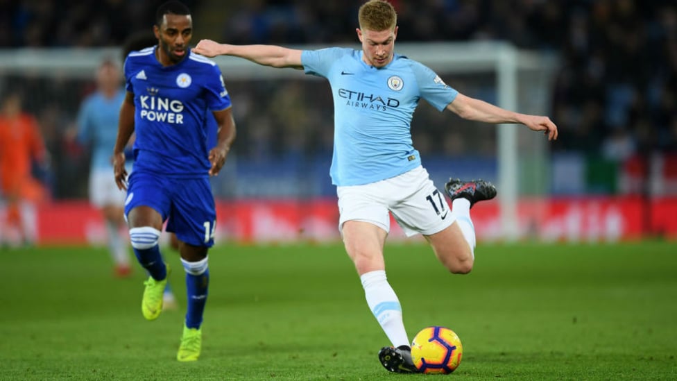 HOT SHOT : Kevin De Bruyne takes aim at the Leicester goal