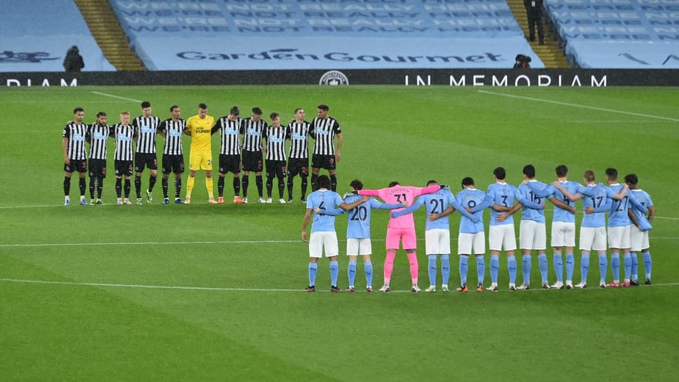 REMEMBRANCE : Everyone inside the stadium observes a minute of silence to remember all those who have passed away this year.