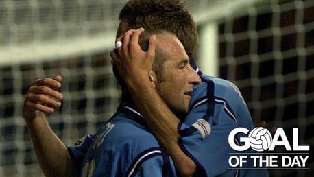 Goal of the Day: Tiatto v Liverpool 2001