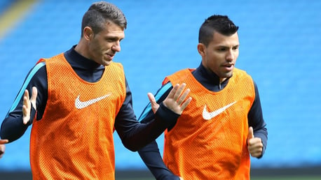 Aguero 'getting better and better' says Demichelis