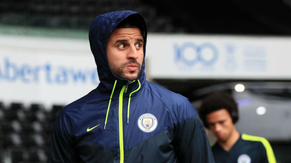 WALK ON THE WILD SIDE : Kyle Walker takes a glance at the Liberty Stadium surrounds