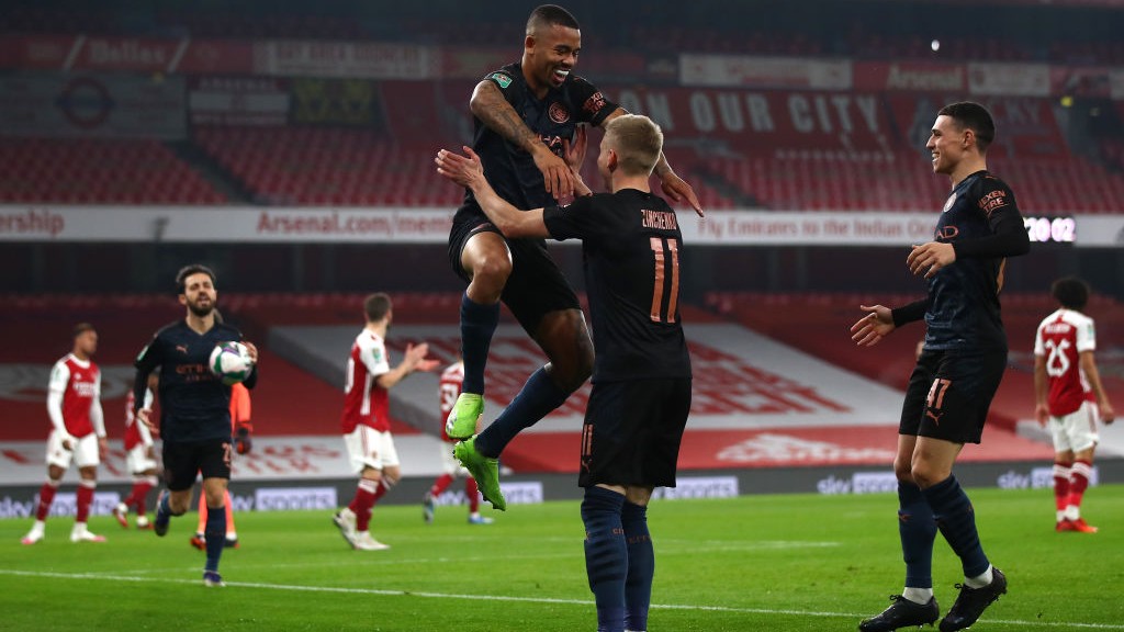 
                        City goleia o Arsenal para avançar na Carabao Cup
                