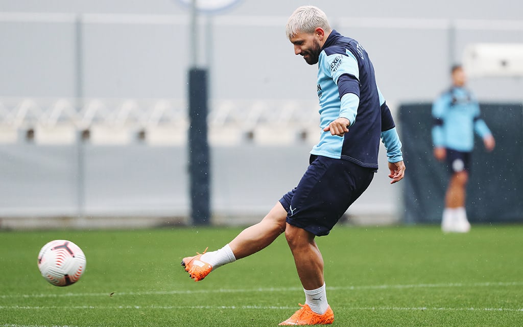 Training: Wet session for West Ham